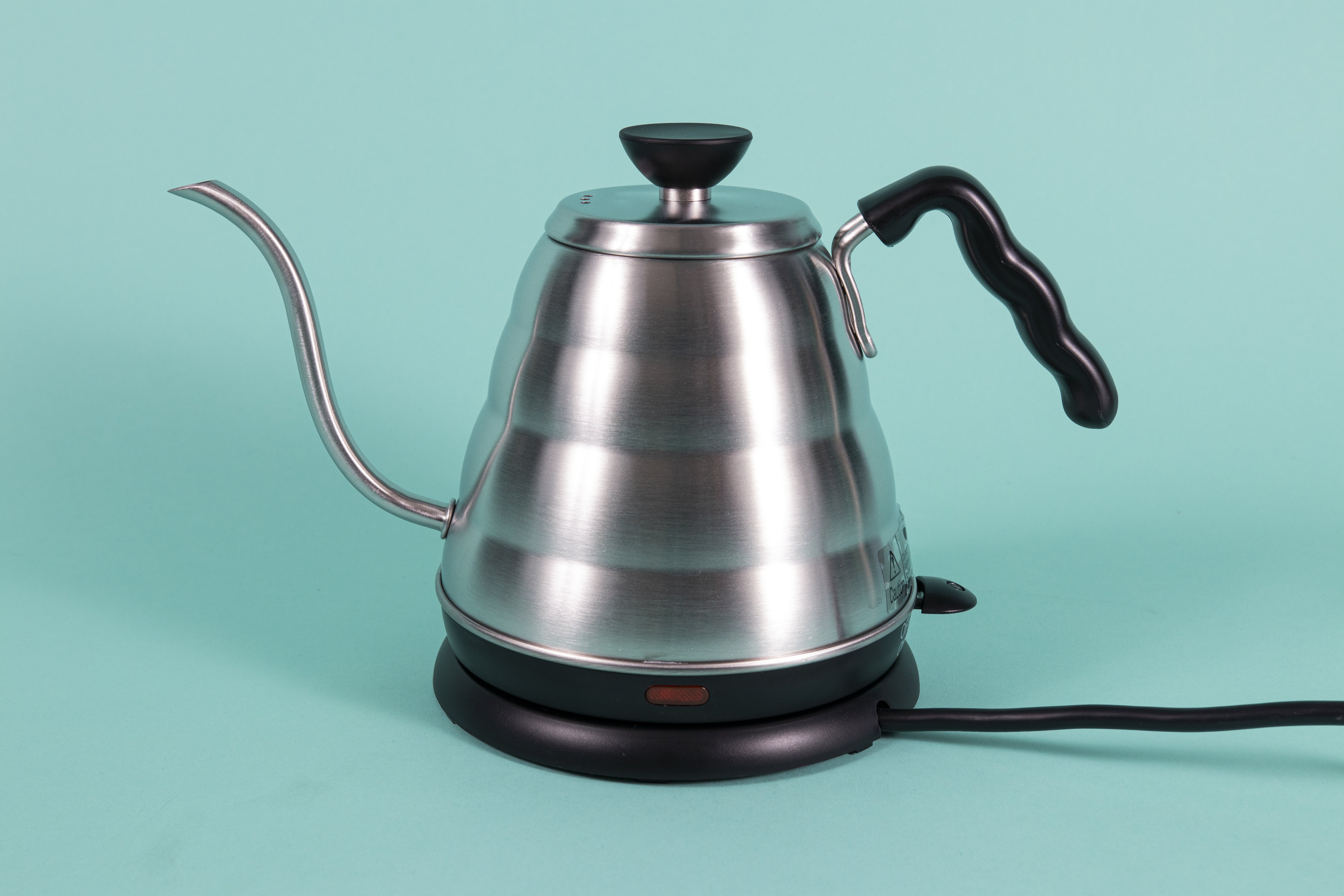 Electric Kettle Vs. Stovetop Kettle - Which One You Should Buy